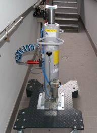 Grubenheber bodenlaufend MAHA MGH.JPG